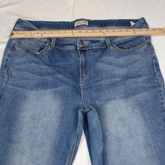 Seven 7 Luxe Jeans Women's Plus Size 24 Capris Blue Denim 5 Pocket Design - Picture 11 of 11